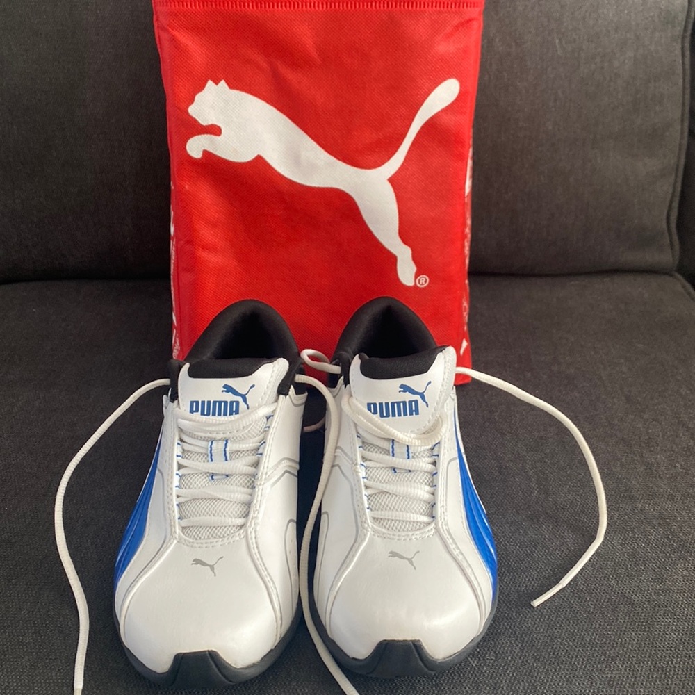 Brand New Puma sneaker youth 2.5